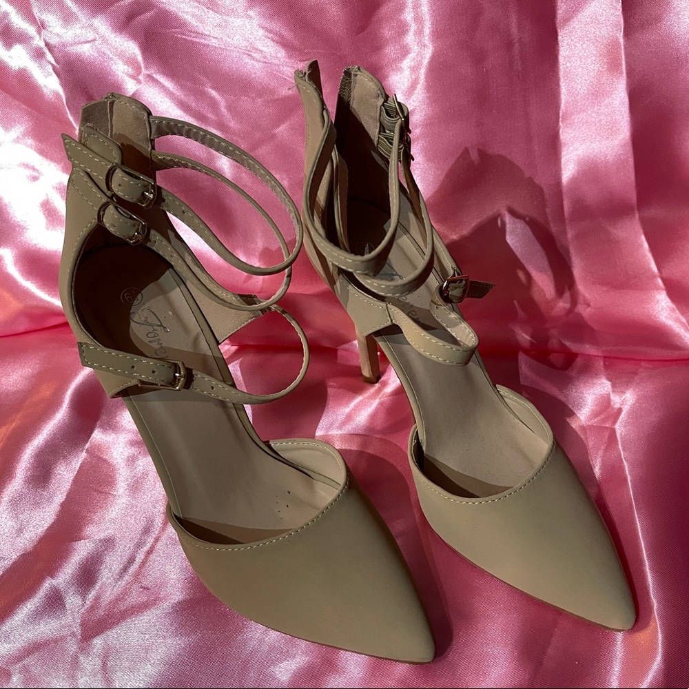 Women's Heels - 6.5 - 4" Heel - Barely Worn